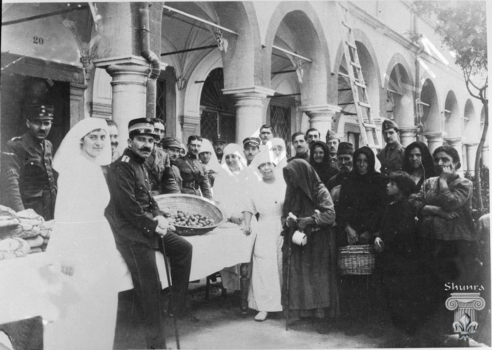 029. Πάσχα στο ελληνικό νοσοκομείο του Αγίου Χαράλαμπου στη Σμύρνη